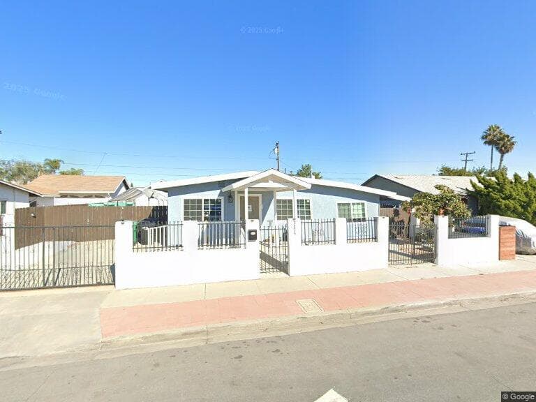 CLAIREMONT GUEST HOME photo