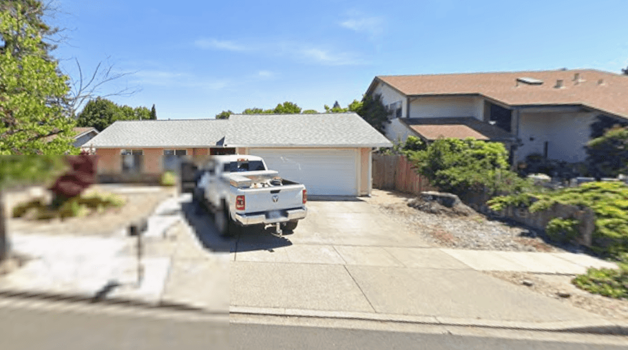 VINTAGE HOUSE photo