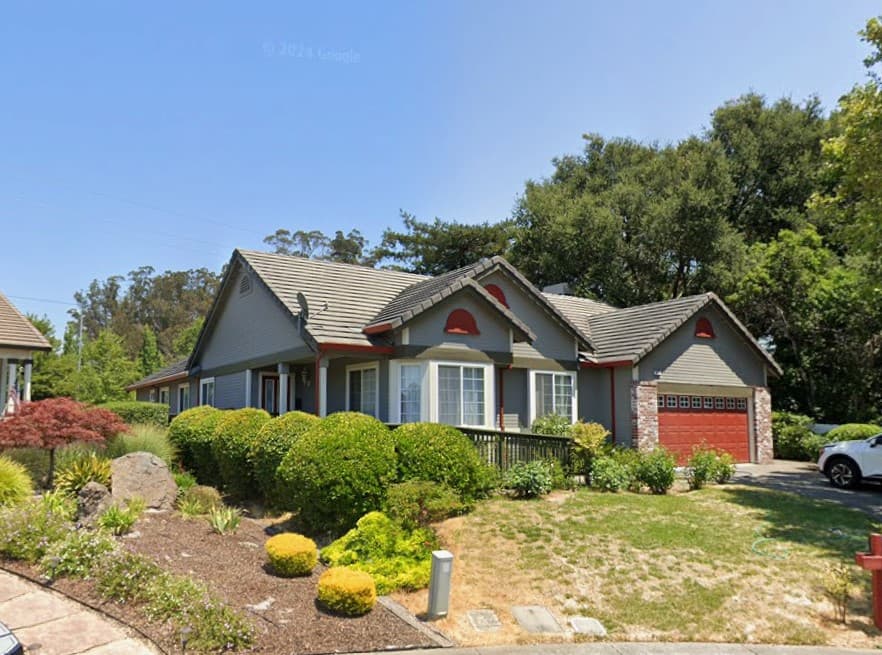 WHITE ROSE MANOR photo