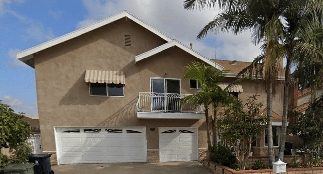 LUXURY LIVING SENIOR CARE HUNTINGTON BEACH photo