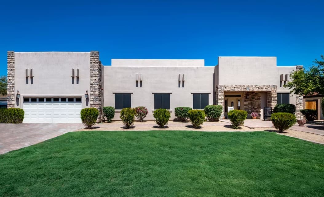 BELLA VITA RESIDENTIAL ASSISTED LIVING LLC photo