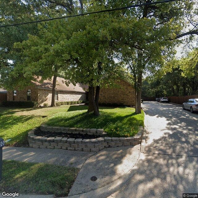 TOWNE LAKE COURT photo