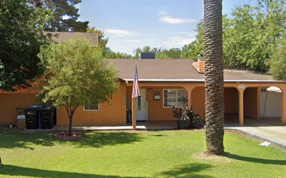 YOUNG LIFE ASSISTED LIVING 4 photo