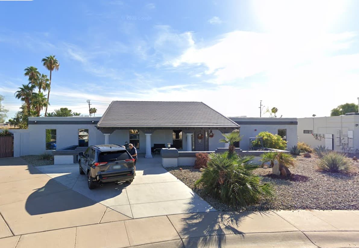 SAGE HOUSE – CALAVAR photo