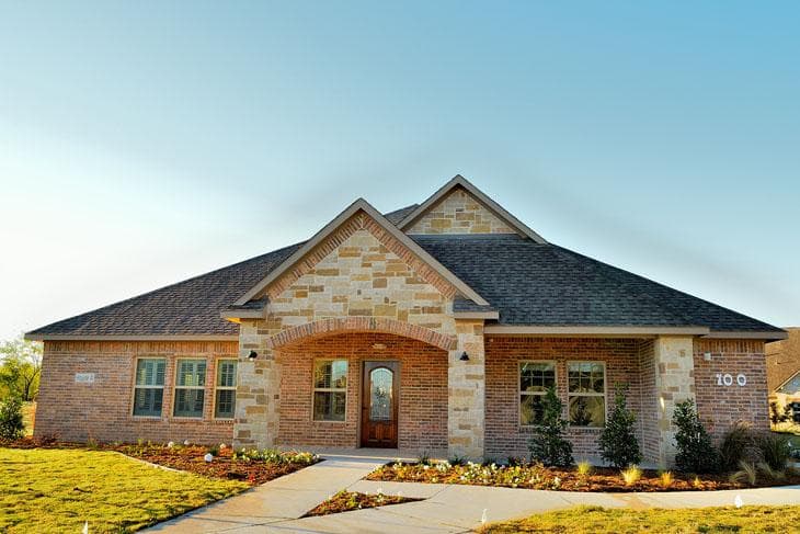 MUSTANG CREEK ESTATES BURLESON HOUSE A photo