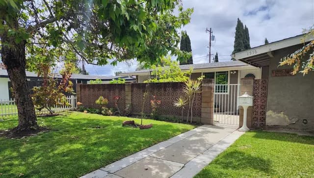ACACIA GUEST HOME-ANAHEIM photo