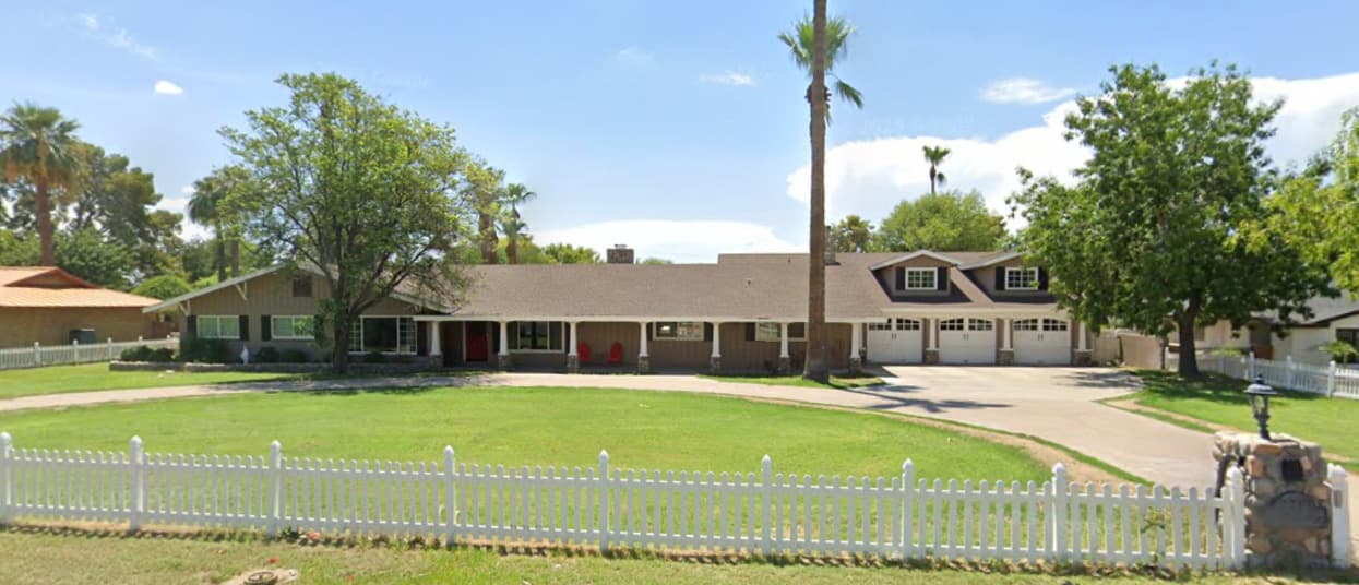 BELLA VITA RESIDENTIAL ASSISTED LIVIING LLC photo