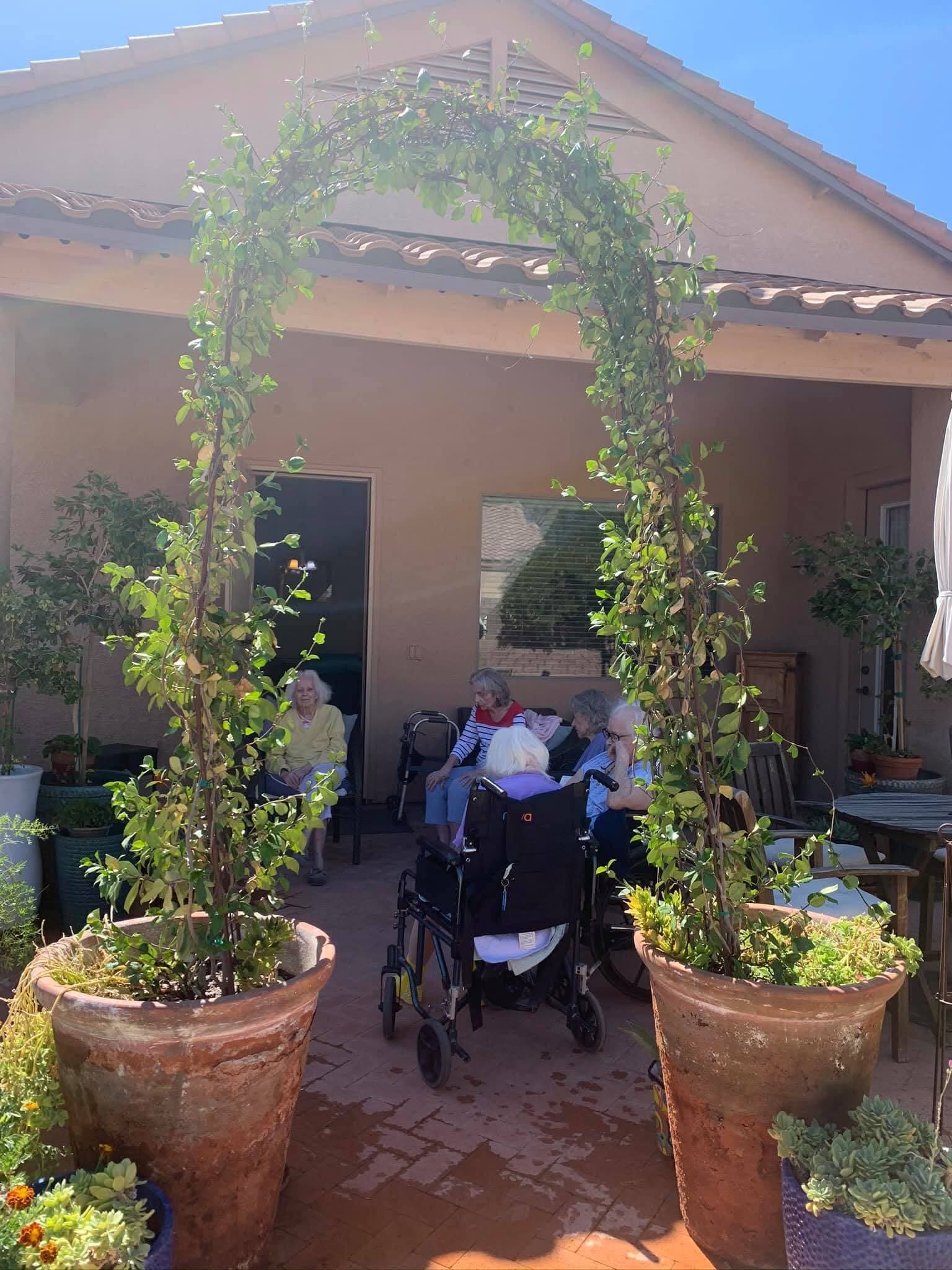 TUCSON MOUNTAIN ASSISTED LIVING HOME photo
