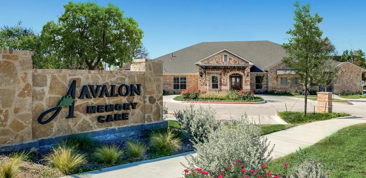 AVALON AT WILLOW BEND II photo