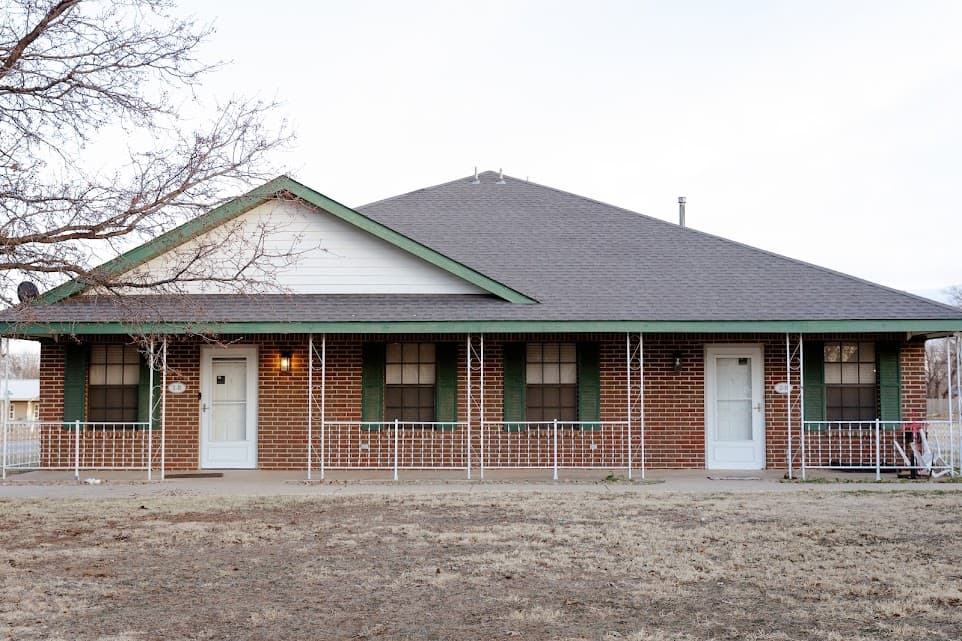 COTTAGE VILLAGE OF CHILDRESS photo