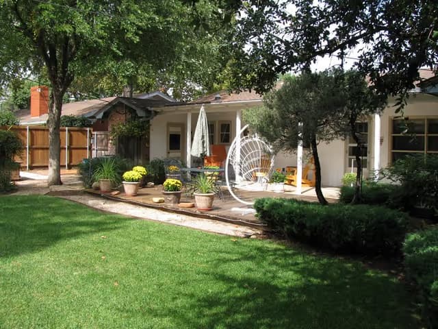 THE PORCH SWING ASSISTED LIVING photo