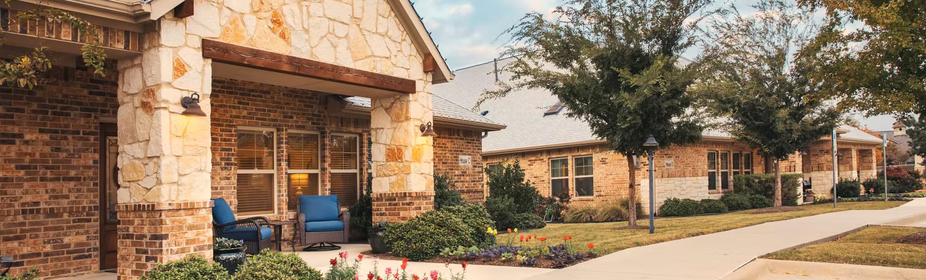 MUSTANG CREEK ESTATES SACHSE HOUSE C photo