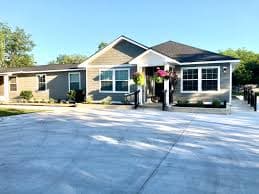 LOPEZ HOMES MCG LLC photo