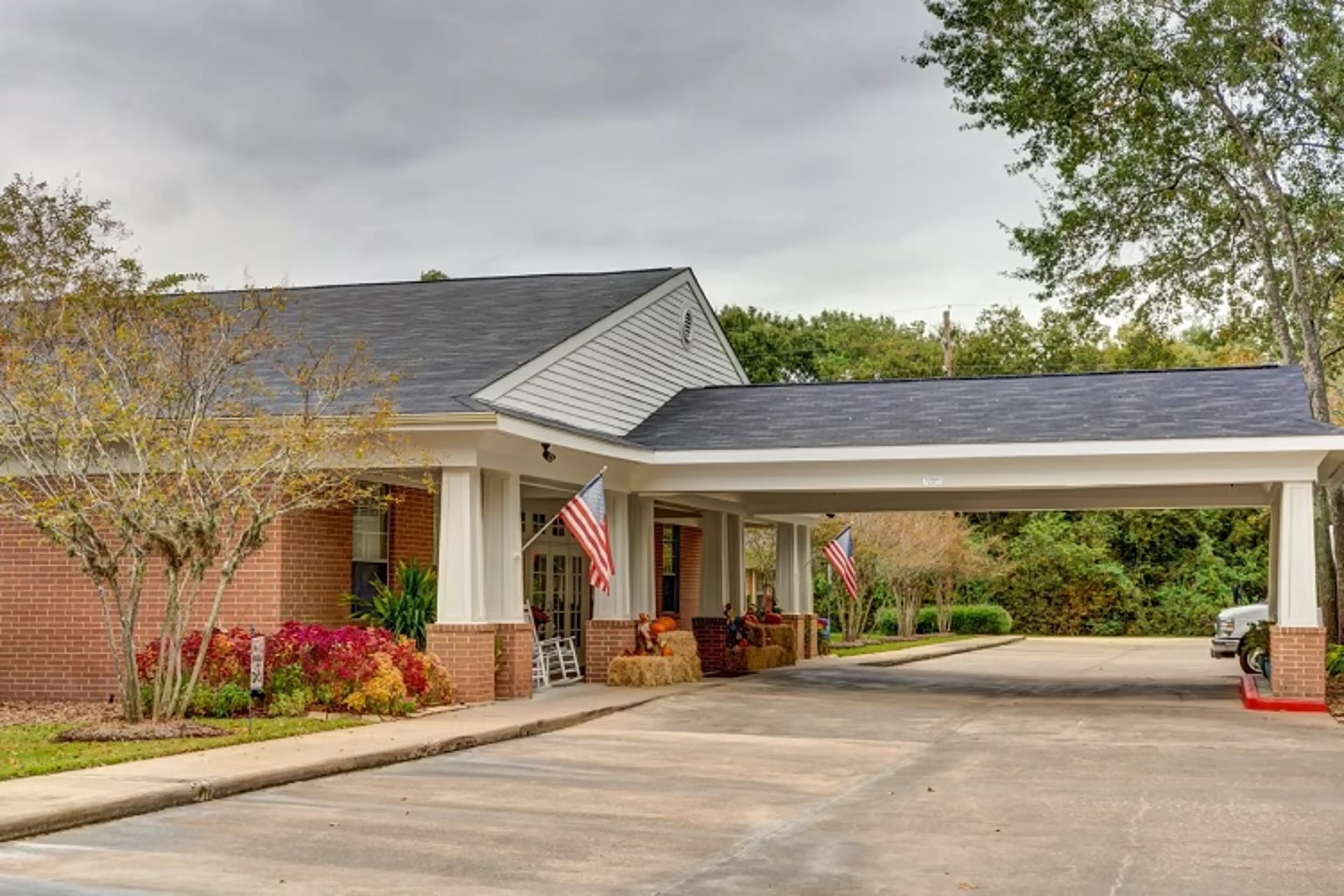 MERCIFUL HANDS ASSISTED LIVING LLC photo