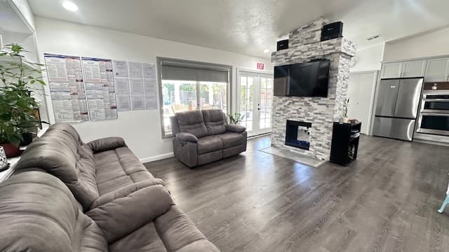 ADELANTO CARE MANOR photo