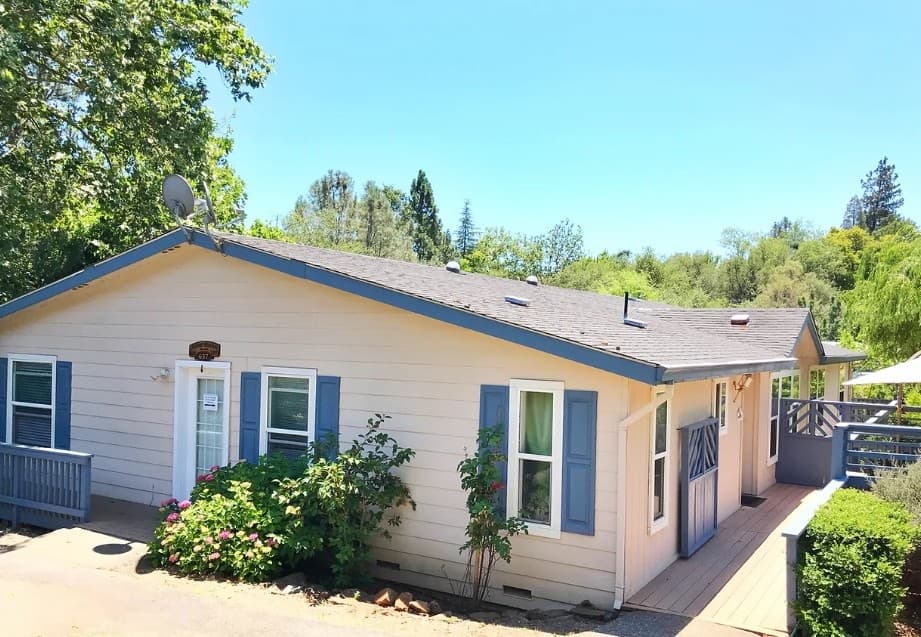 ALDER GROVE SENIOR LIVING II photo