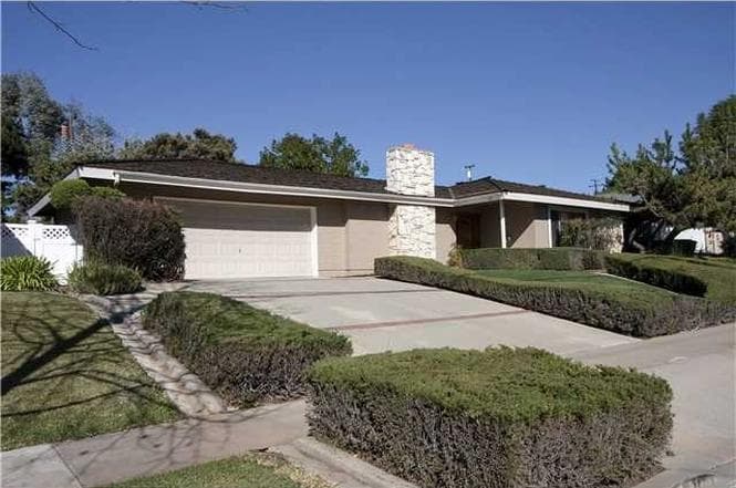 LAS ESTANCIAS ASSISTED CARE photo