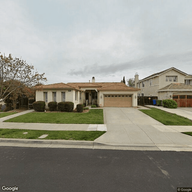 GOLDEN NEST ASSISTED LIVING photo