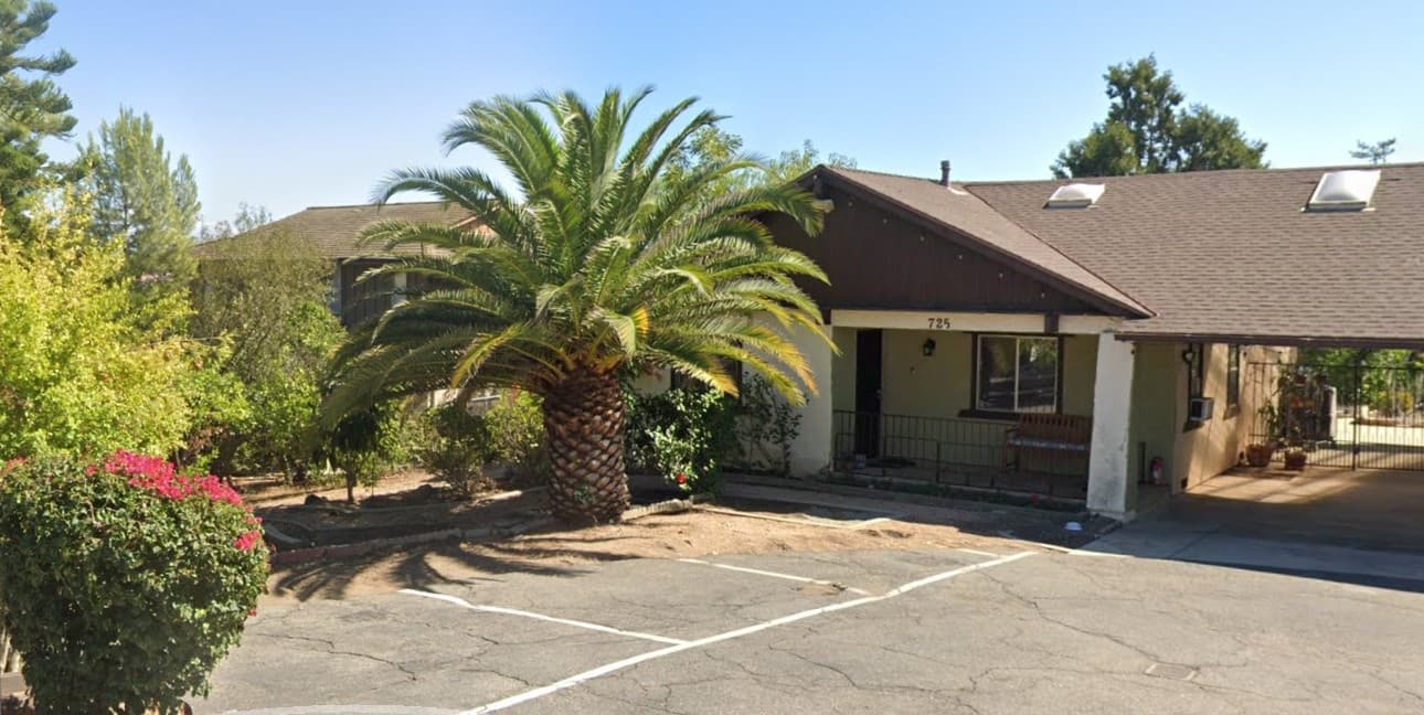 GOLDEN BLOOM VILLA photo