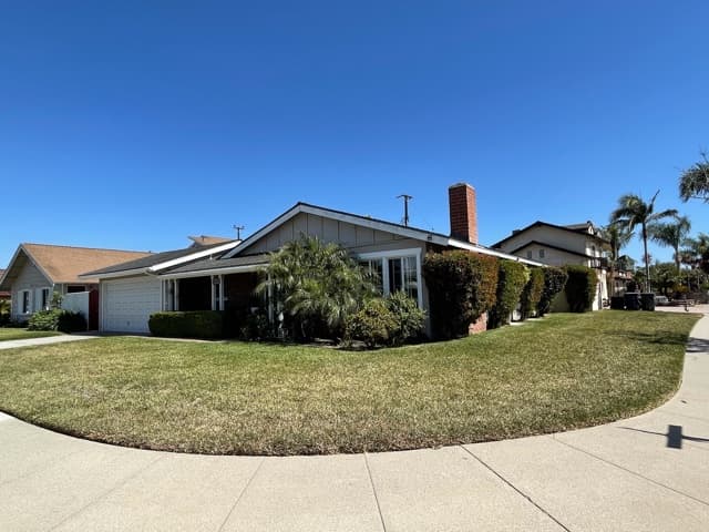 HUNTINGTON BEACH GUEST HOME II photo