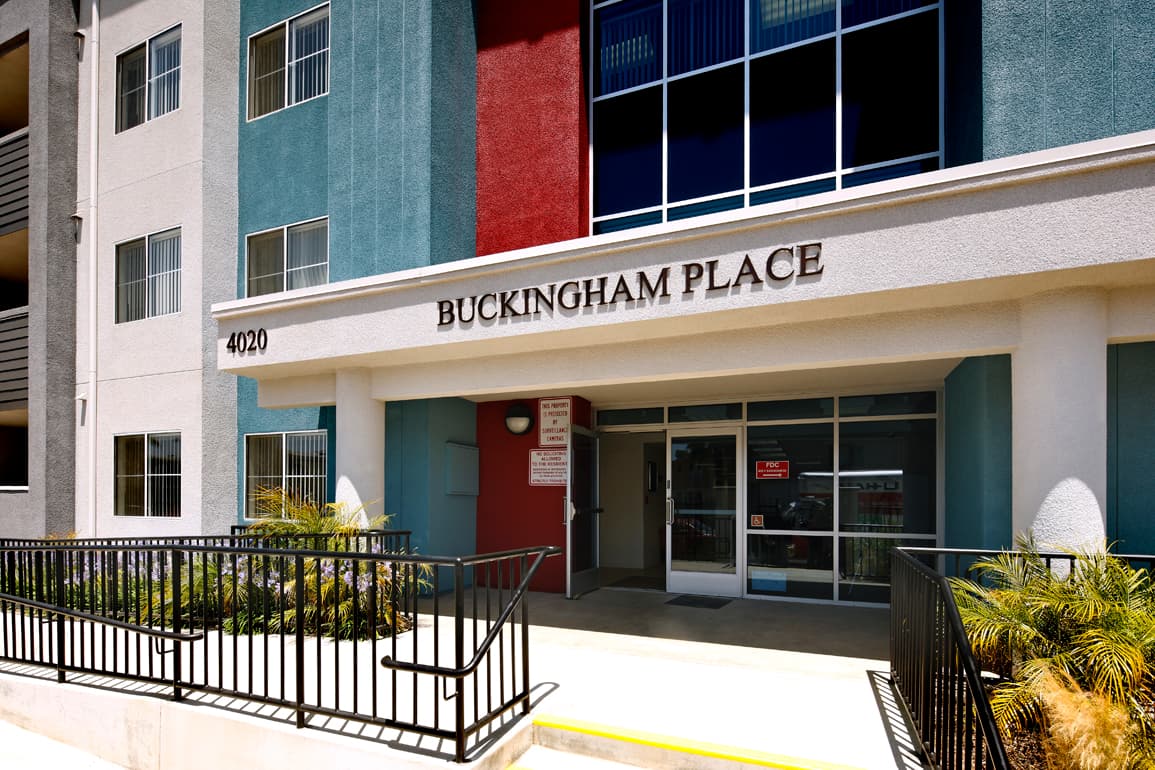 BUCKINGHAM PLACE photo