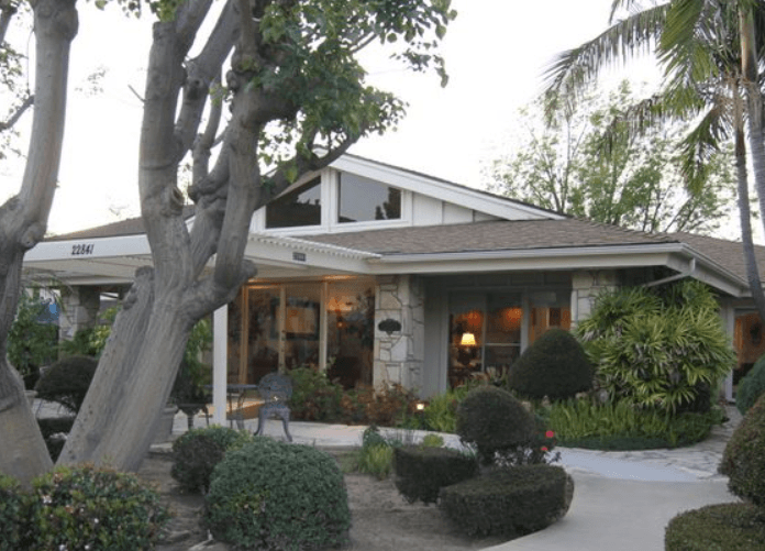 ROYAL INN II, THE photo