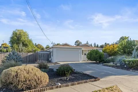 MARTINEZ GUEST HOME LLC photo