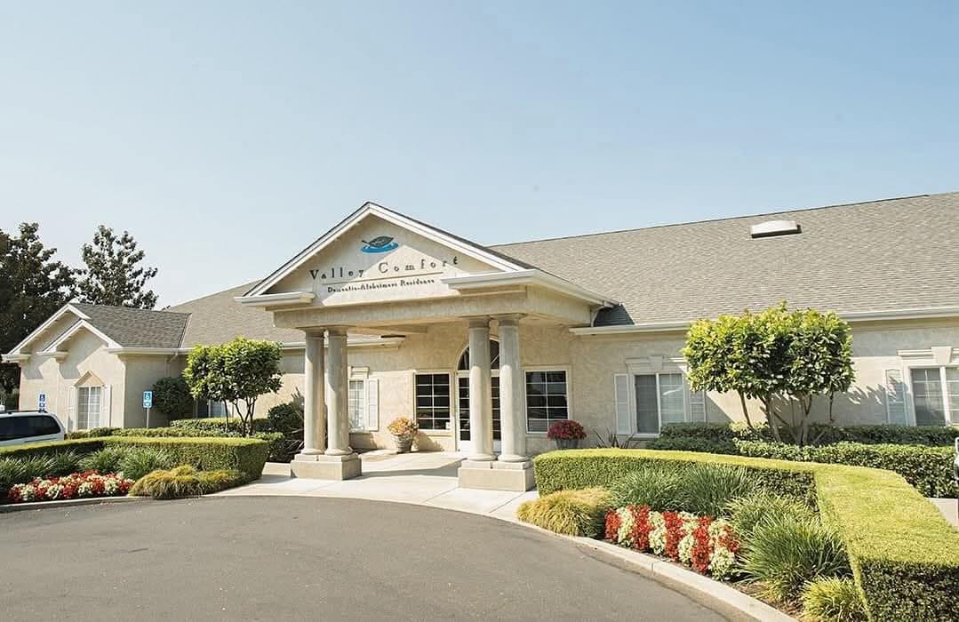 VALLEY HOME ROYALE CARE photo