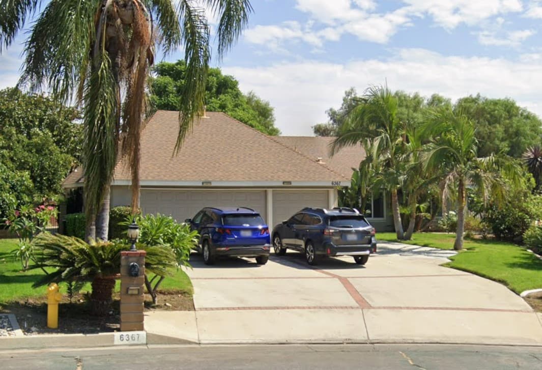 DIVINE MANOR CARE INC photo