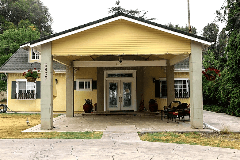 ROYAL GARDEN BOARD & CARE III photo