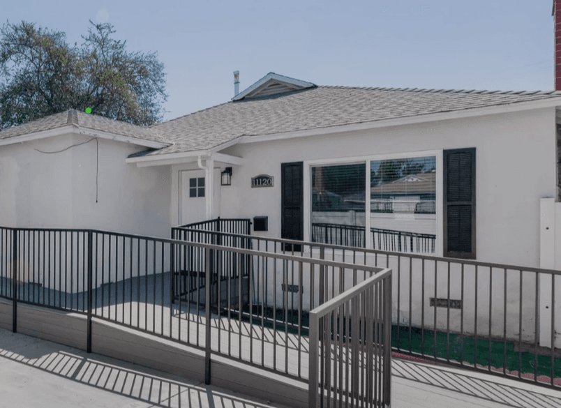 WYANDOTTE VILLA photo