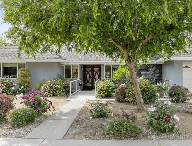 REGAL RESIDENCE photo