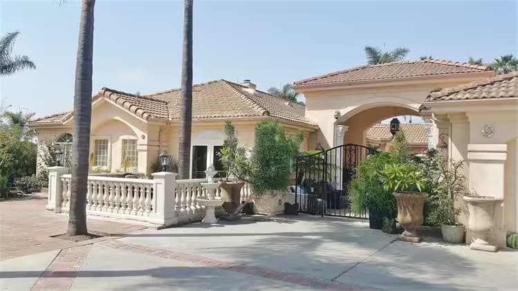 ALTA VISTA MANOR photo