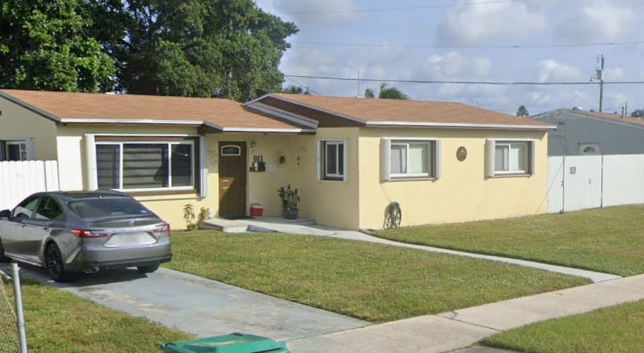 FAIRLAWNS ALF LLC photo