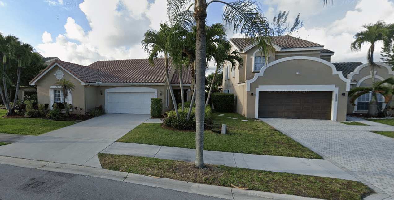 Royal Living at Coconut Creek INC photo