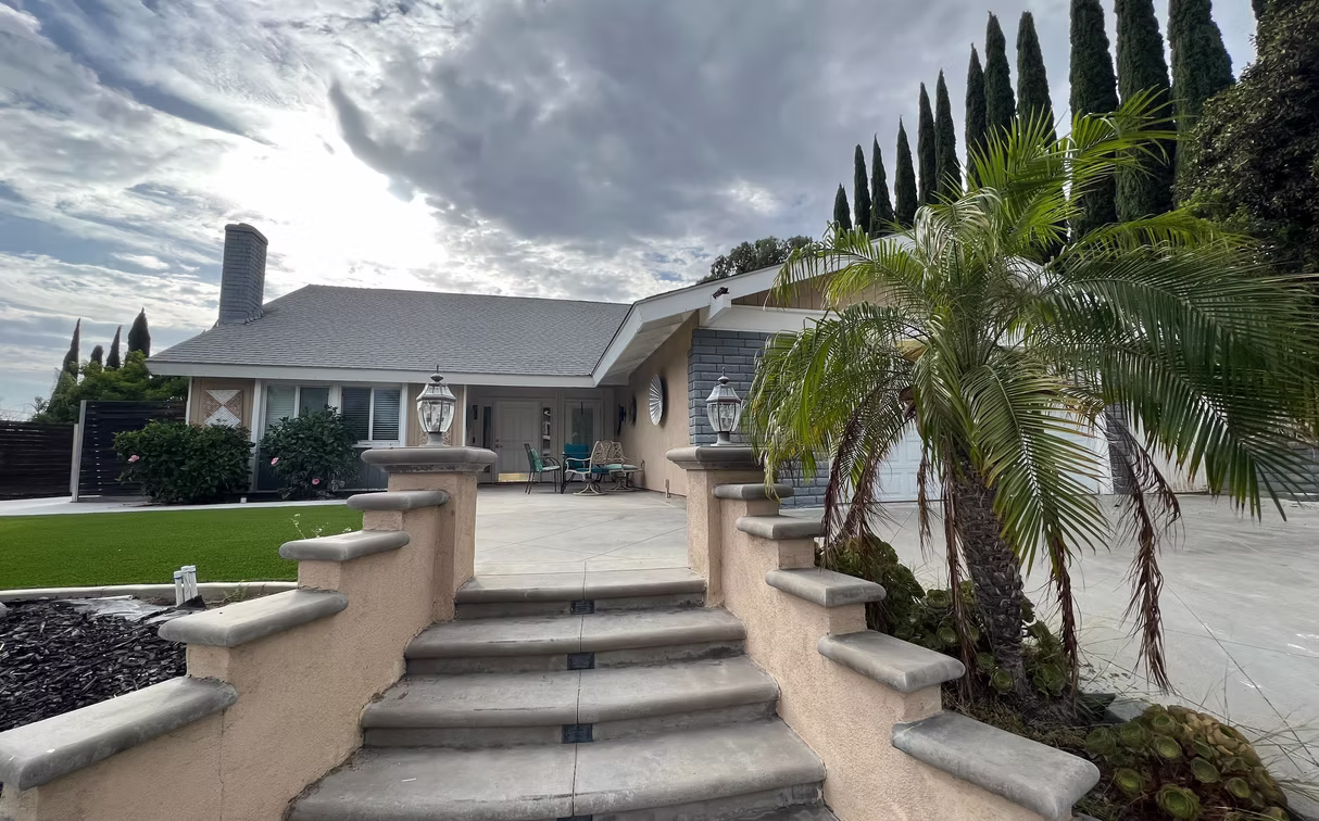 332384_8cff6ad5406f4e4c8f1df557a339999dmv2